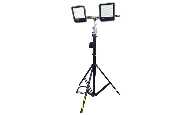 Maszty oświetleniowe