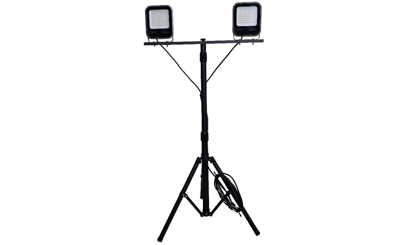 Maszty oświetleniowe